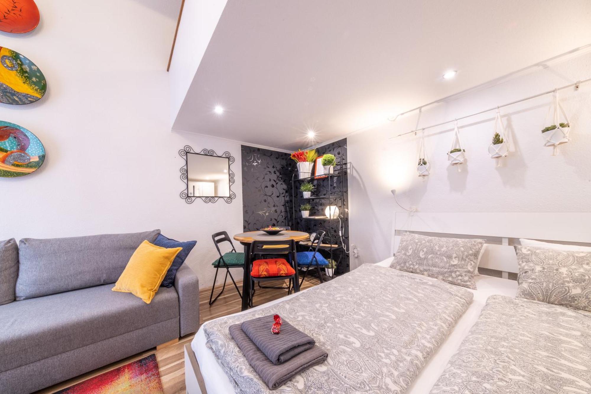 Apartmán Simona - Lovely In The Downtown . *